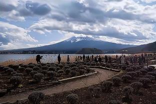 亨利谈姆巴佩300球里程碑：很多球员在训练场都达不到这一进球数